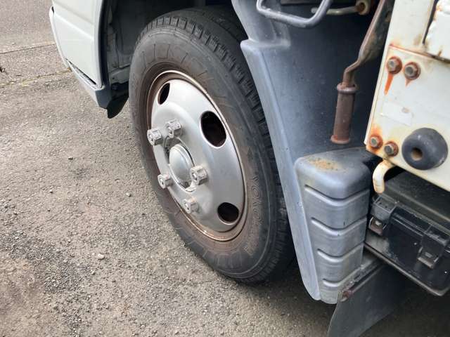 Mitsubishi Fuso Canter 9