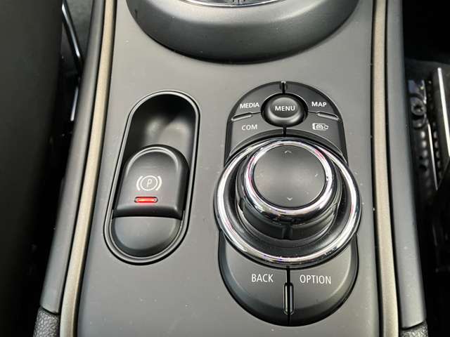 MINI Crossover 12
