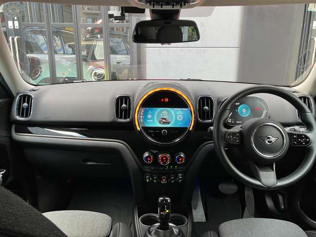 MINI Crossover 6