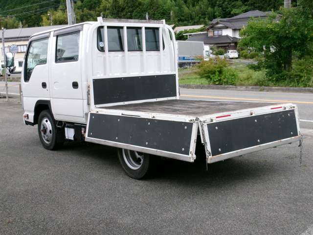 Isuzu Elf 11