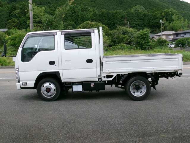 Isuzu Elf 8