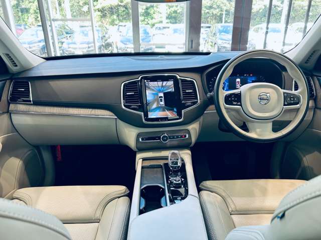 Volvo XC90 5
