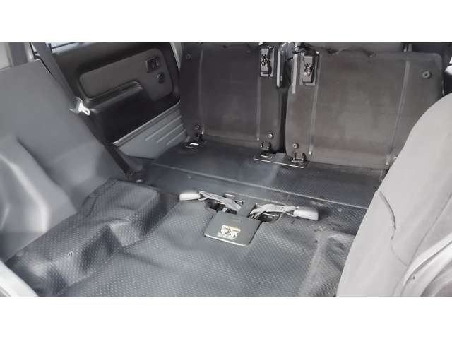 Daihatsu ネイキッド 12
