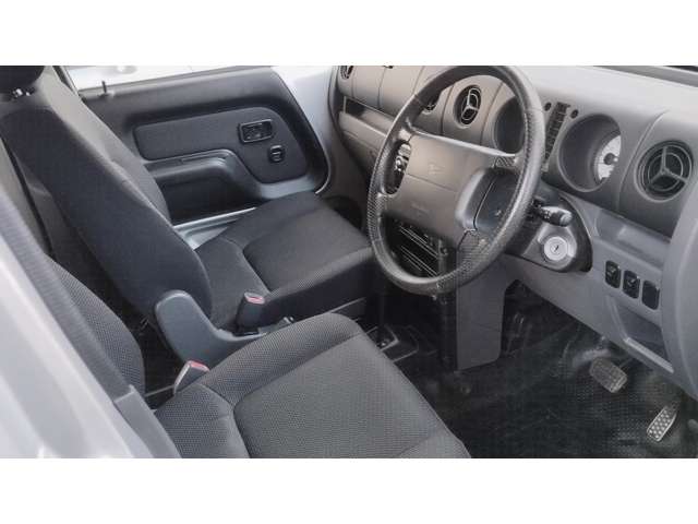 Daihatsu ネイキッド 6
