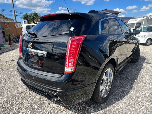 Cadillac SRXCrossover 11