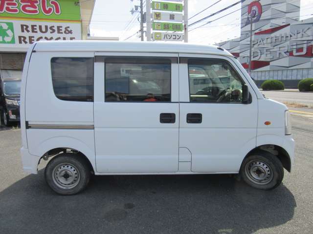 Nissan NV100 Clipper 10