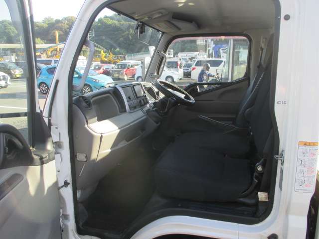 Mitsubishi Fuso Canter 12