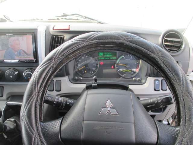 Mitsubishi Fuso Canter 9