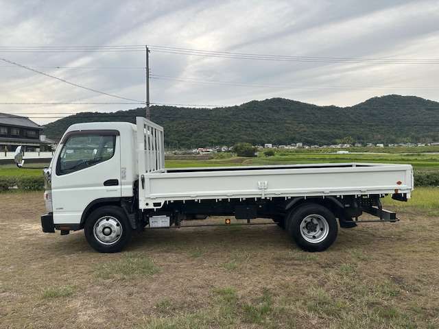 Mitsubishi Fuso Canter 4