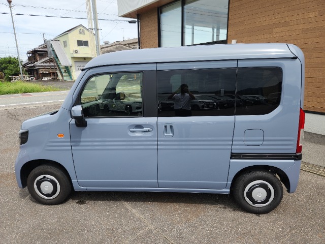 Honda N-VAN 9
