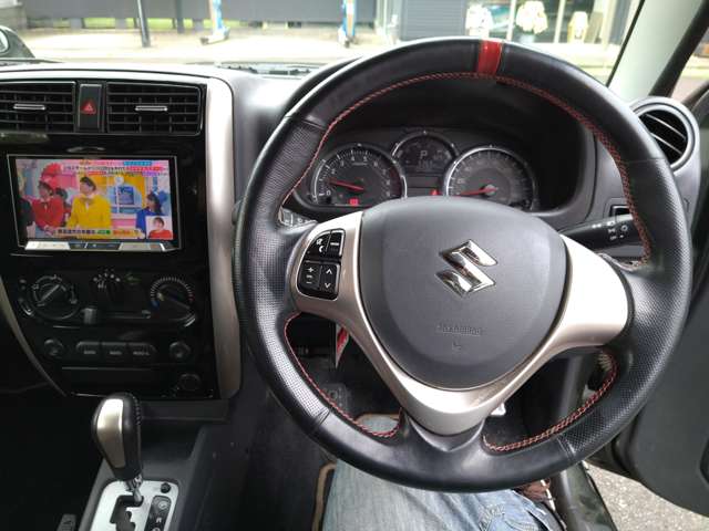 Suzuki Jimny 12