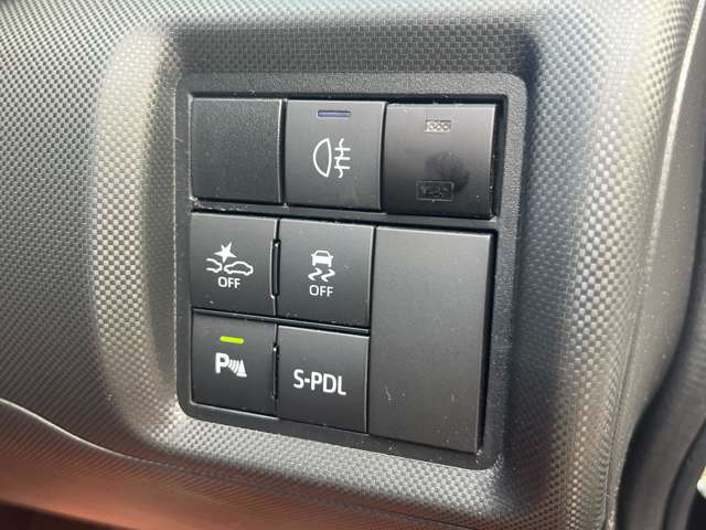 Toyota Raize 4