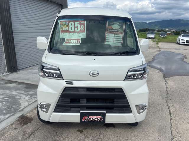 Daihatsu Hijet Cargo 2