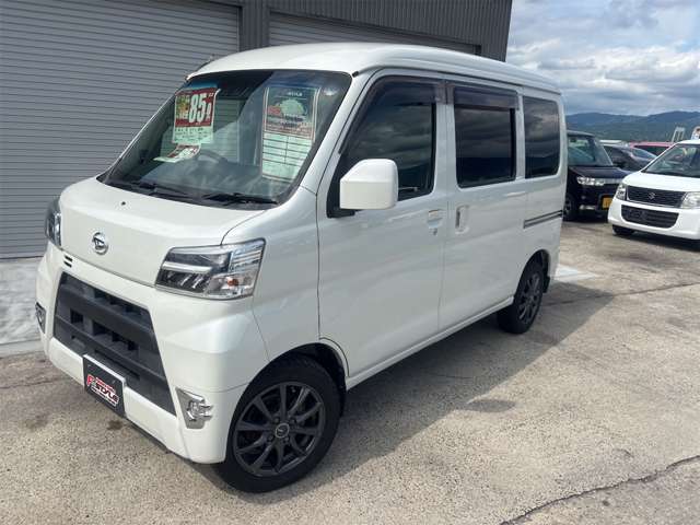 Daihatsu Hijet Cargo 4