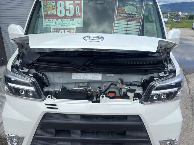 Daihatsu Hijet Cargo 10