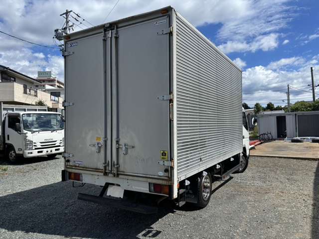 Mitsubishi Fuso Canter 12