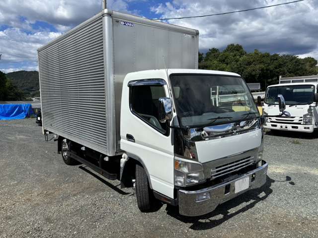 Mitsubishi Fuso Canter 7