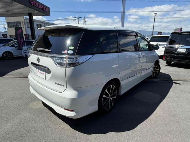 Toyota Estima 5