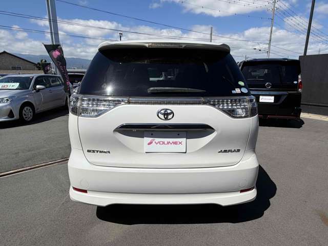 Toyota Estima 6