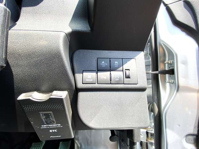 Daihatsu Hijet Cargo 8