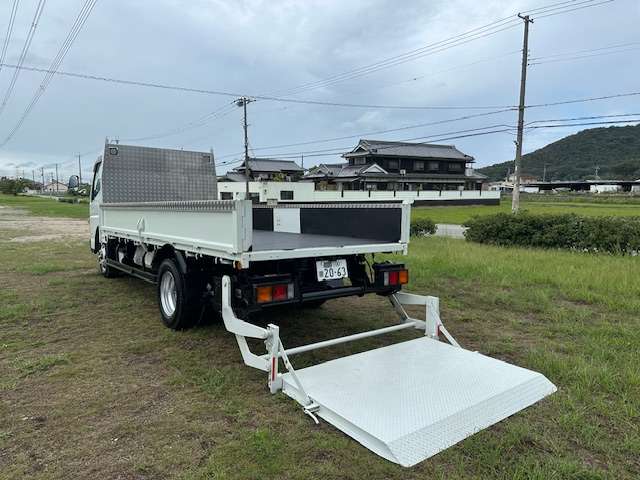 Mitsubishi Fuso Canter 12