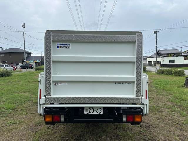 Mitsubishi Fuso Canter 6