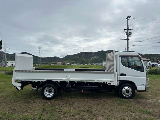 Mitsubishi Fuso Canter 8