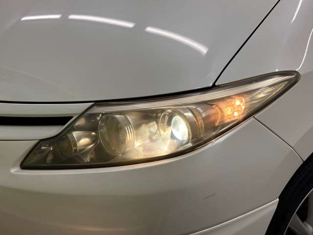 Toyota Estima 12