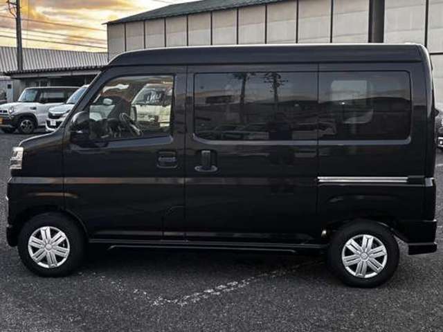 Daihatsu Atrai 7
