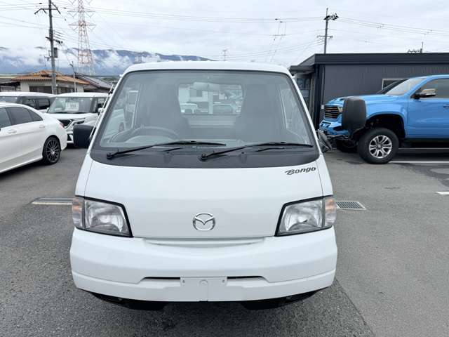Mazda Bongo Truck 2