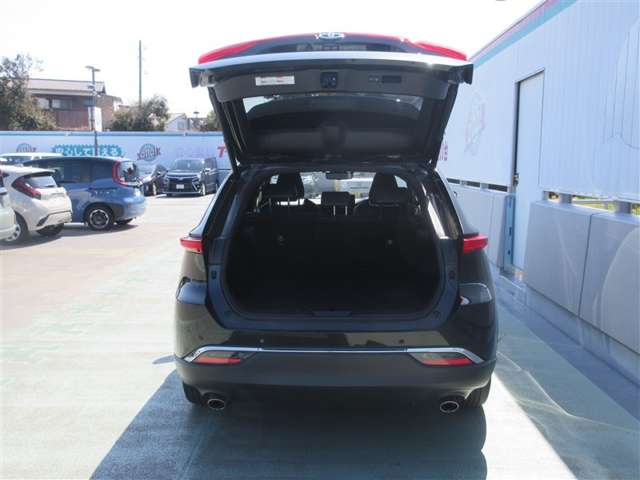 Toyota Harrier 5