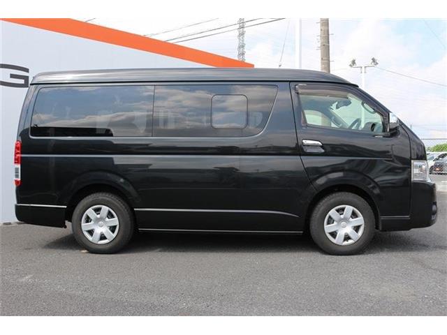 Toyota Hiace 11