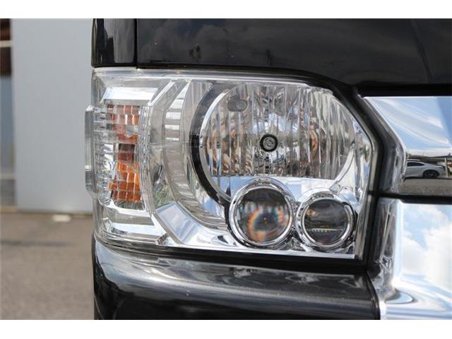 Toyota Hiace 12