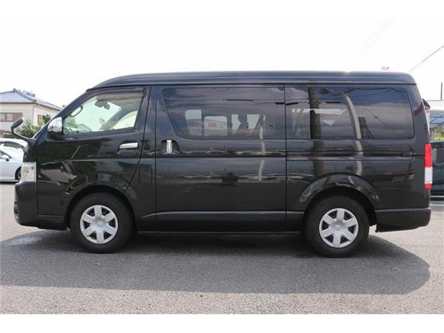 Toyota Hiace 9