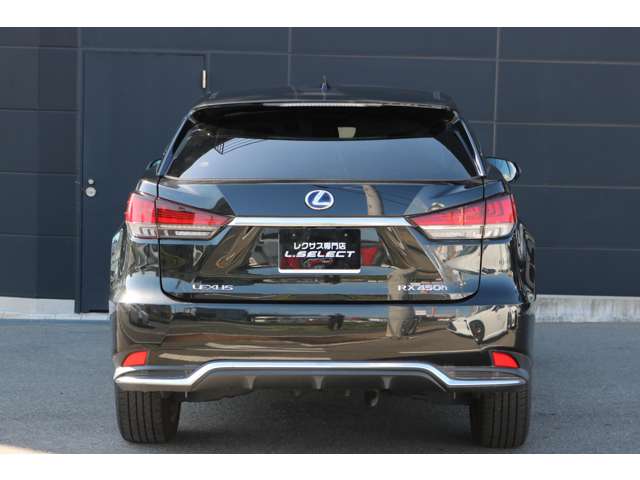 Lexus RX 9