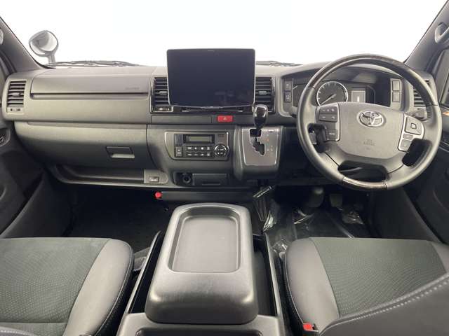 Toyota Hiace Van 2