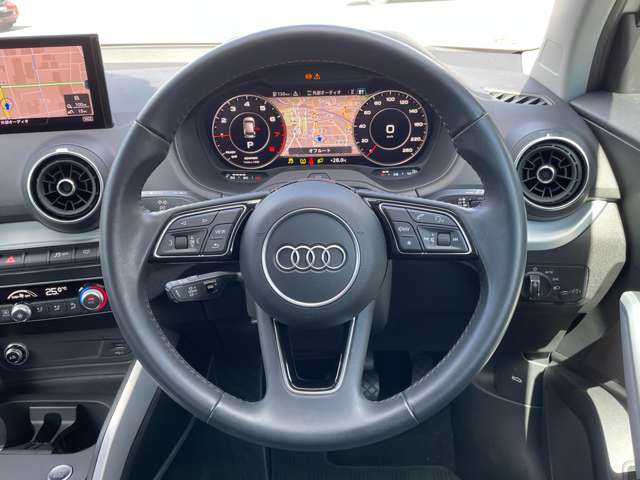 Audi Q2 8