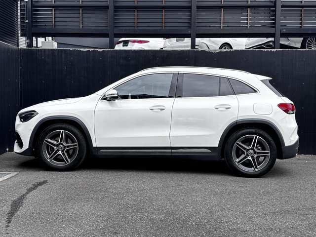 Mercedes-Benz GLA-Class 7