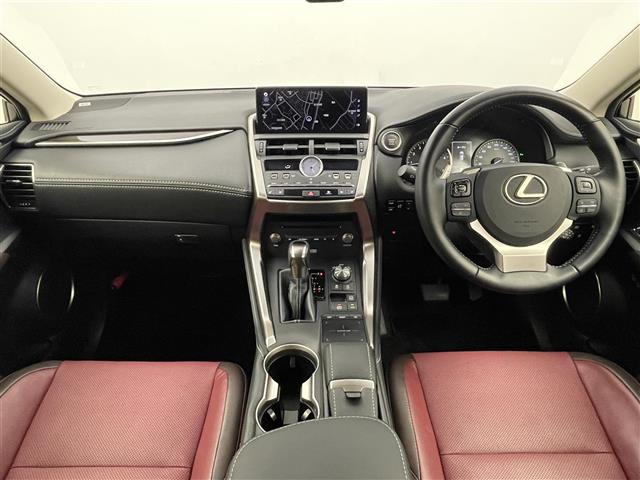 Lexus NX 6