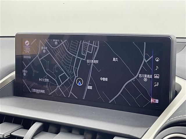 Lexus NX 8