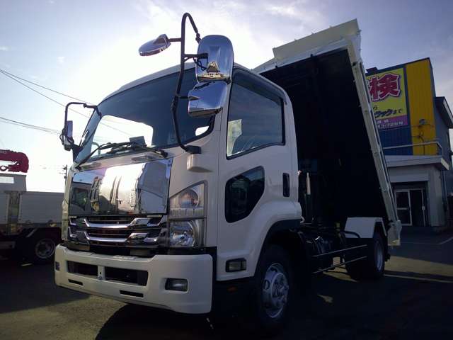 Isuzu Forward 2