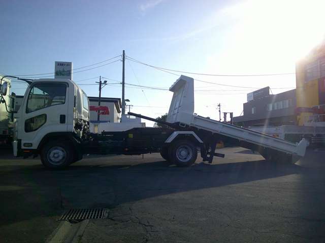Isuzu Forward 3
