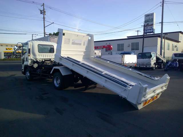 Isuzu Forward 4