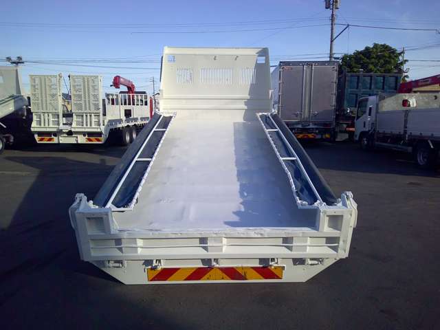 Isuzu Forward 5