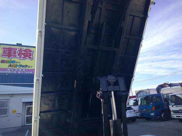 Isuzu Forward 9
