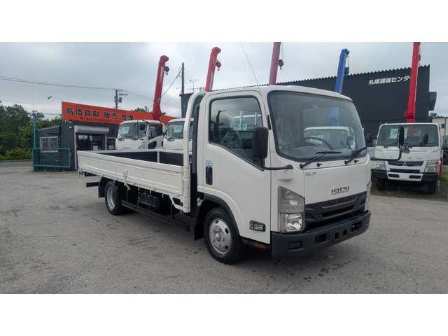 Isuzu Elf 3