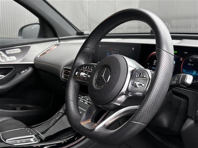 Mercedes-Benz EQC 10