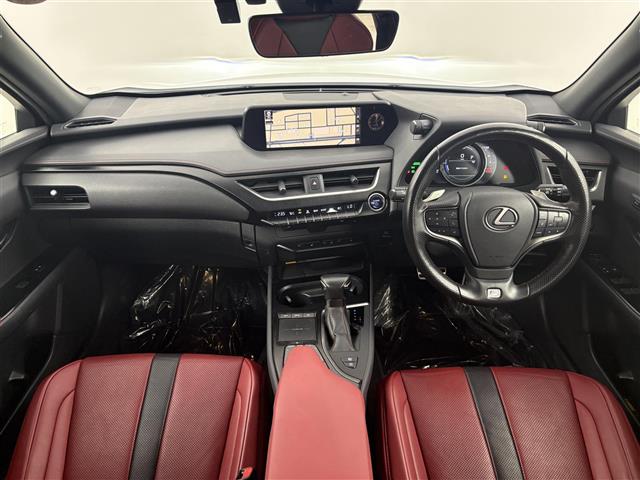 Lexus UX 5