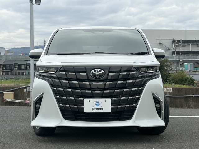 Toyota Alphard 8