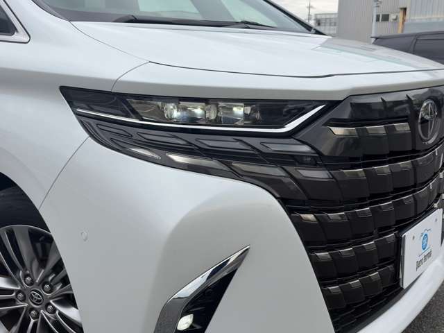 Toyota Alphard 10